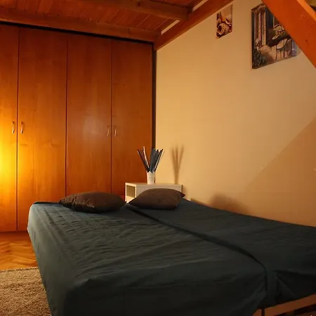 아파트 Cozy In The City Centre